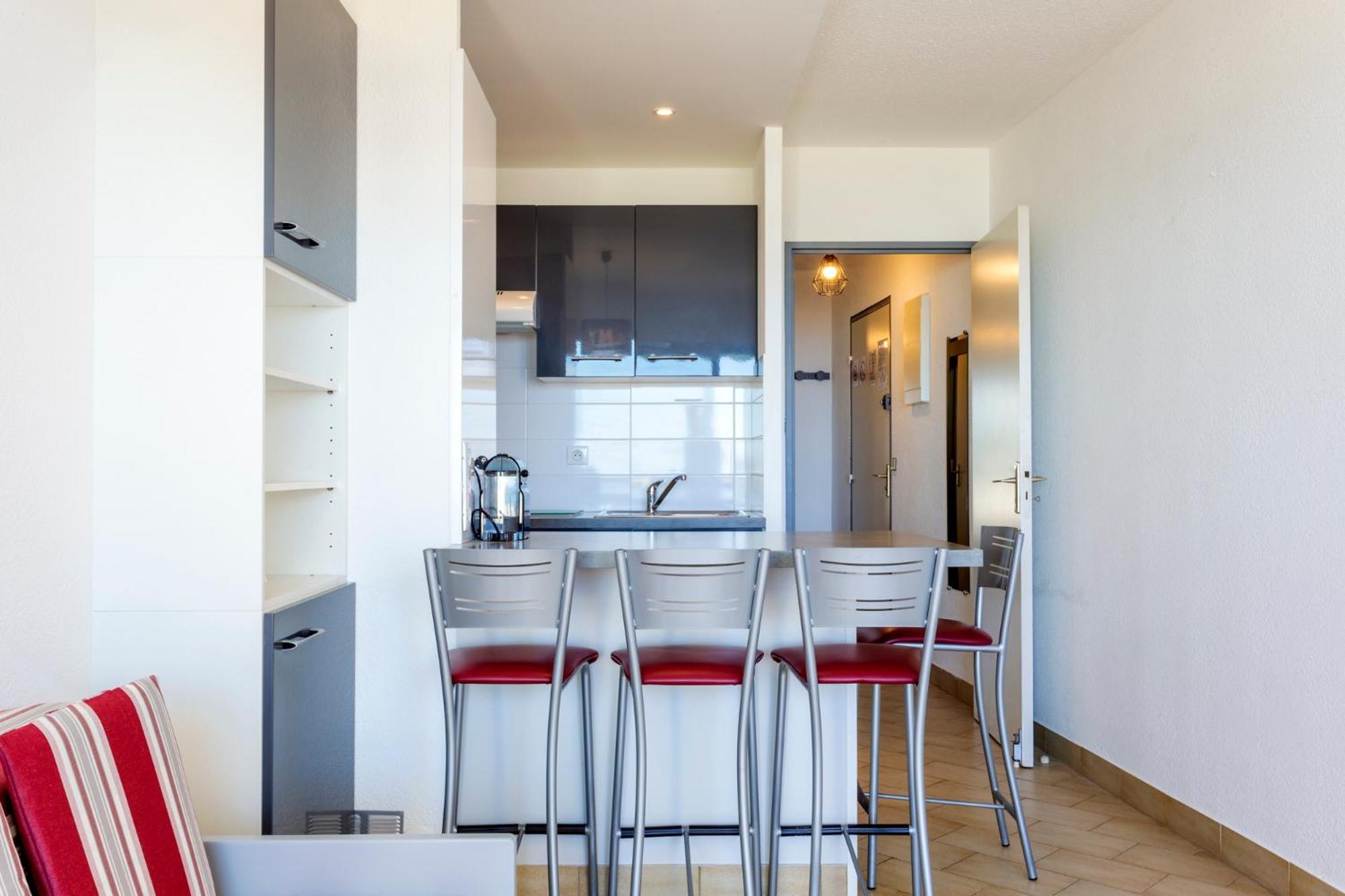 Chez Fabienne - Superbe Appartement Avec Vue Sur La Mer Et Parking ลา กร็องเดอ-ม็อต ภายนอก รูปภาพ