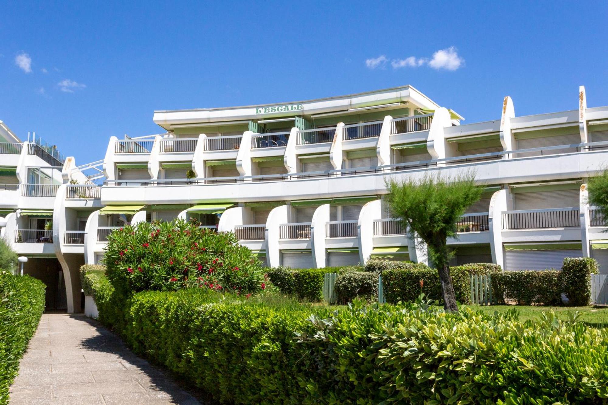 Chez Fabienne - Superbe Appartement Avec Vue Sur La Mer Et Parking ลา กร็องเดอ-ม็อต ภายนอก รูปภาพ